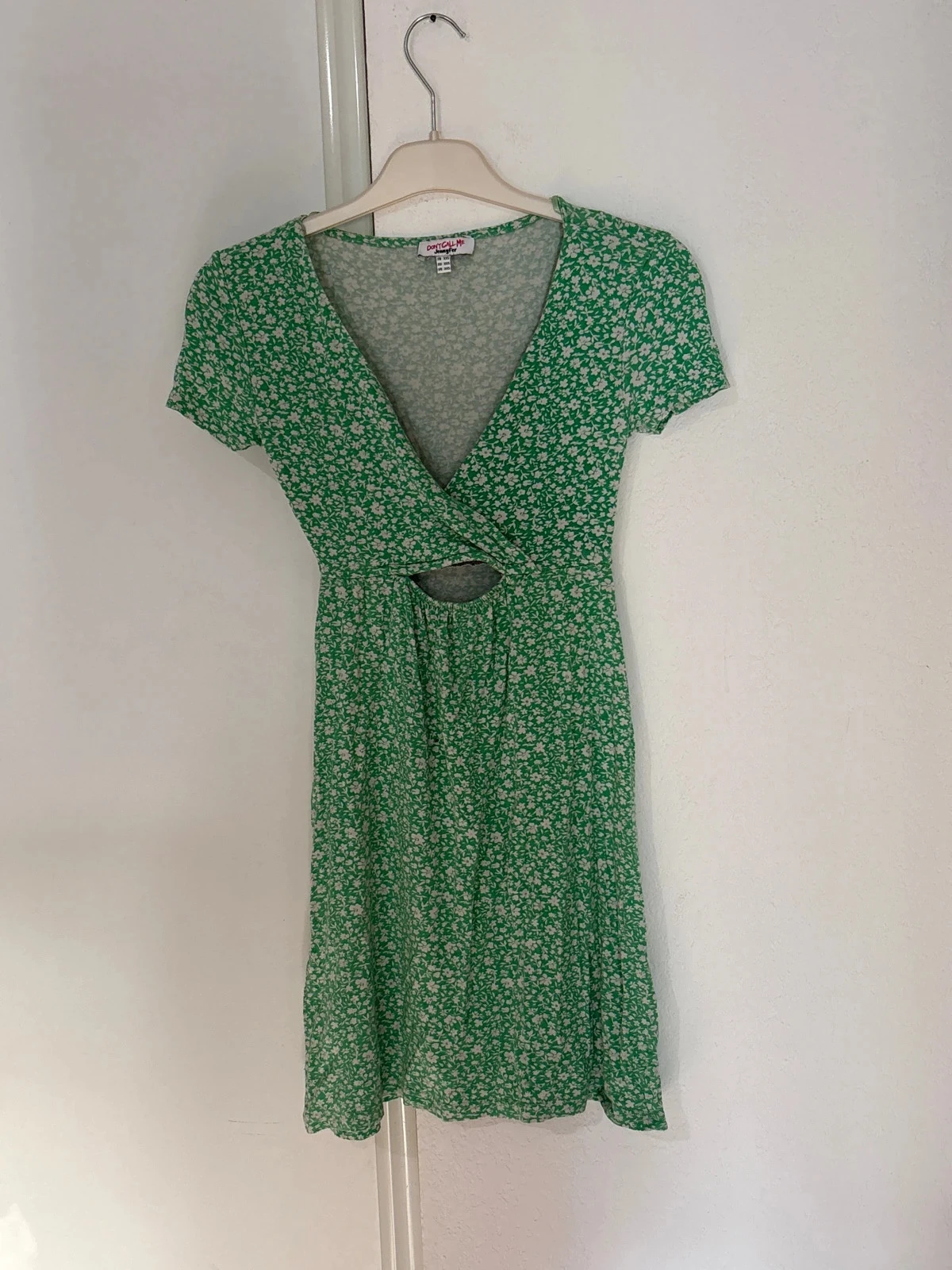 Robe verte à fleurs Jennyfer 12 ans